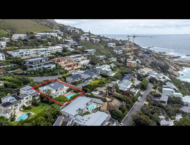 5 BEDROOM HOUSE FOR SALE IN LLANDUDNO